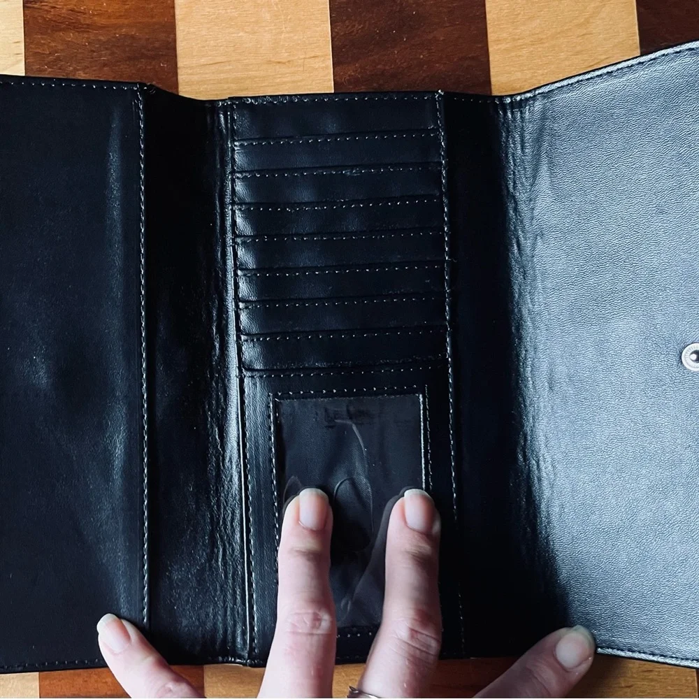 EUC Black / White Striped Loungefly Snow White Poisoned Apple Purse / Wallet - Picture 9 of 15